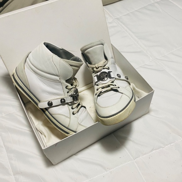 Versace Sneakers - Picture 5 of 7